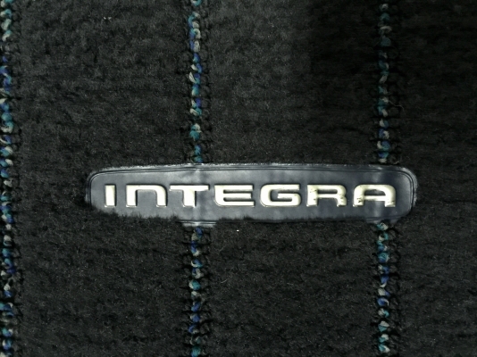 ขายพรมปูพื้นแท้ใส่รถยนต์ HONDA รุ่น INTEGRA ปี 92-95