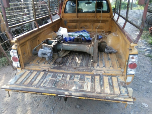 tractor-backhoe จัดส่ง สว่านเจาะ แบบแท่นตั้ง ให้ลูกค้าโคราชครับ ขอบคุณมากครับ