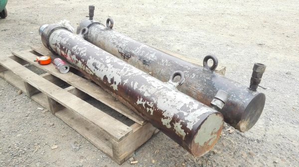 กระบอกไฮดรอลิค ขนาดยาว 120 cm แกนโต 4”(100mm) เข้ามา 1 คู่ สภาพสวยพร้อมใช้ กระบอกไฮดรอลิค ขนาดยาว 120 cm แกนโต 4”(100mm) เข้ามา 1 คู่ สภาพสวยพร้อมใช้