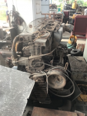 ขายด่วน เครื่องคัมมินส์ 240แรง ของรถทหาร ขายตามสภาพ ตัวละ 100000 บาท