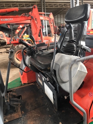 ขายรถขุดคูโบต้า3ตันดาว100,000