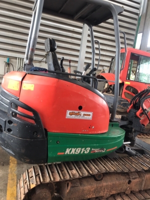 ขายรถขุดคูโบต้า3ตันดาว100,000