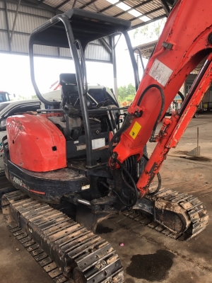 ขายรถขุดคูโบต้า30แรงม้า380,000