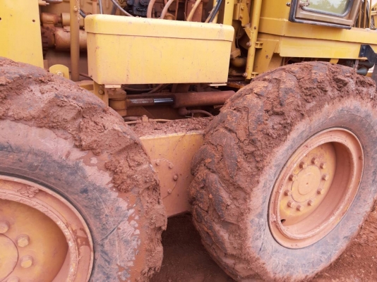 รถเกรด CAT 140G รถเกรด CAT 140G