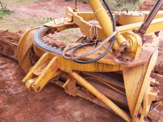 รถเกรด CAT 140G รถเกรด CAT 140G