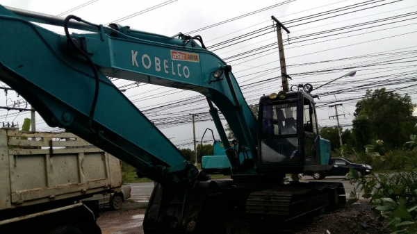 ขาย 465,000 KOBELCO sk 200-3 เครื่องดี ปั้มแรง เอวแน่น ช่วงล่างดี ไฟฟ้าตัด เอกสารอินวอยทร์ รถพร้อมใช้งาน รถอยู่ ปราจีนบุรี 090-772-3710 090-772-3708