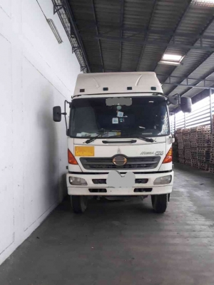 ขายหัวลาก Hino Meca 320 เครื่อง P11C ปี 46 กับ ปี 47 ครับ รถสวยพร้อมใช้งาน ครับ ขายหัวลาก Hino Meca 320 เครื่อง P11C ปี 46 กับ ปี 47 ครับ รถสวยพร้อมใช้งาน ครับ
