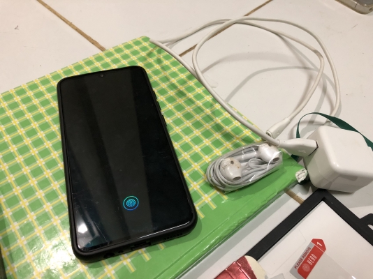 Vivo v11pro รุ่นท๊อป เครื่องสเปคแรงมาก ขายถูก
