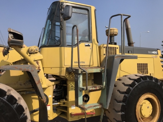 ขายรถตักล้อยาง KOMATSU WA400-3 นำเข้าเองจากญี่ปุ่น สภาพสวยพร้อมใช้ มีVDOการทำงานครับ