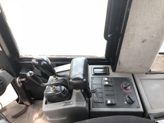 ขายรถตักล้อยาง CAT 938G (4,XXX ชั่วโมง) นำเข้าเองจากญี่ปุ่น สภาพสวยพร้อมใช้ มีVDOการทำงานครับ