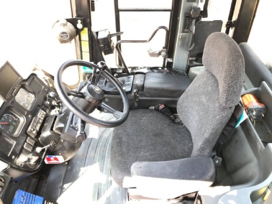 ขายรถตักล้อยาง CAT 972H ปี 2011 นำเข้าเองจากญี่ปุ่น สภาพสวยพร้อมใช้ มีVDOการทำงานครับ