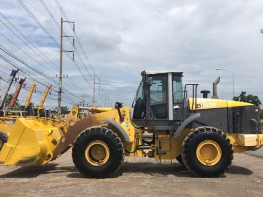 ขายรถตักล้อยาง HITACHI ZW220 (เทียบเท่า WA380-6) นำเข้าเองจากญี่ปุ่น สภาพสวยพร้อมใช้ มีVDOการทำงานครับ