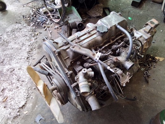 ขายเครื่องยนต์ดีเซลโตโยต้า 2L ราคาถูก