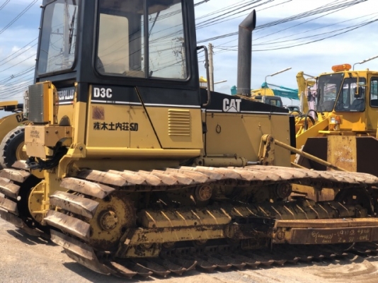 ขายรถดันดิน CAT D3C (4XX ชั่วโมง) นำเข้าเองจากญี่ปุ่น สภาพสวยพร้อมใช้ มีVDOการทำงานครับ ขายรถดันดิน CAT D3C (4XX ชั่วโมง) นำเข้าเองจากญี่ปุ่น สภาพสวยพร้อมใช้ มีVDOการทำงานครับ