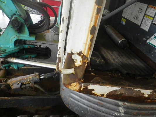 ขายรถขุด ยี่ห้อ KOBELCO รุ่น SK20SR