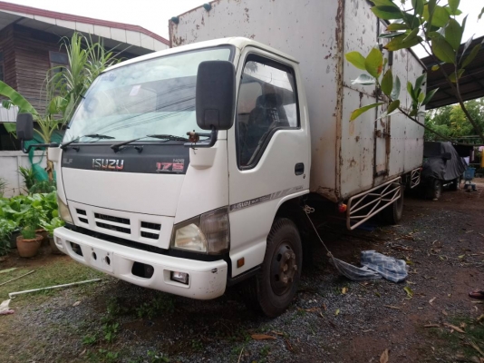 ขายหกล้อตุ้5.5เมตรสภาพเดิมๆ ขายหกล้อตุ้5.5เมตรสภาพเดิมๆ