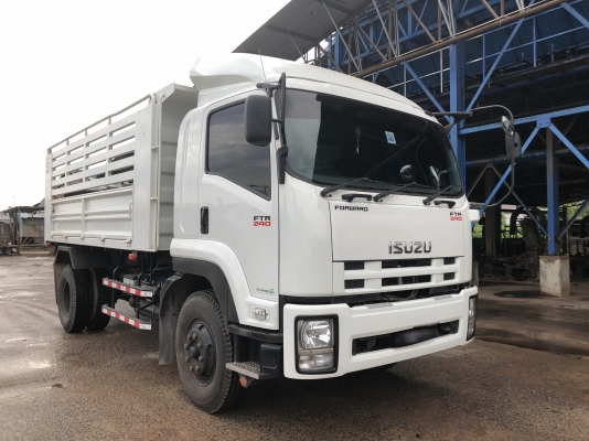 รถอีซูซุ 6 ล้อดั้ม FTR 240 แรงม้า. ปี 59. , ( * รถสวย มากๆ. ) , ( รถวิ่ง 6x,xxx กม. ) สนใจติดต่อ 081