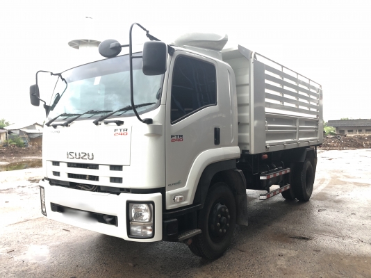 รถอีซูซุ 6 ล้อดั้ม FTR 240 แรงม้า. ปี 59. , ( * รถสวย มากๆ. ) , ( รถวิ่ง 6x,xxx กม. ) สนใจติดต่อ 081 รถอีซูซุ 6 ล้อดั้ม FTR 240 แรงม้า. ปี 59. , ( * รถสวย มากๆ. ) , ( รถวิ่ง 6x,xxx กม. ) สนใจติดต่อ 081