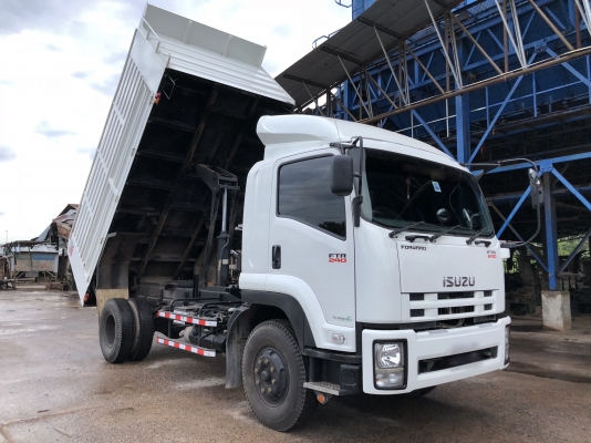 รถอีซูซุ 6 ล้อดั้ม FTR 240 แรงม้า. ปี 59. , ( * รถสวย มากๆ. ) , ( รถวิ่ง 6x,xxx กม. ) สนใจติดต่อ 081