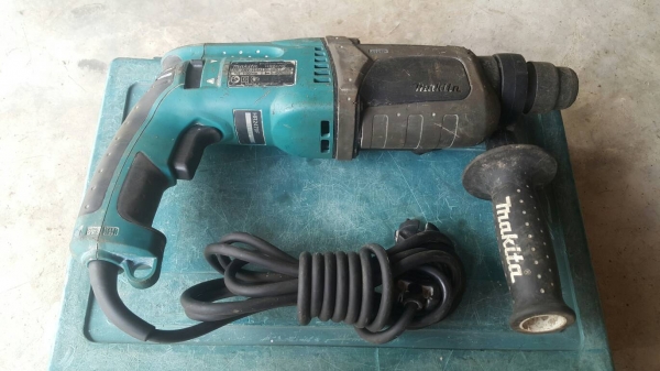 สว่านโรตารี่ 3 ระบบ makita hr2470f สว่านโรตารี่ 3 ระบบ makita hr2470f