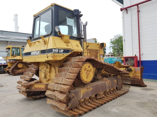 ถึงไทยแล้วครับ CAT D4H จากญี่ปุ่น ใช้งาน 4,900ชม.สวยๆ ช่วงล่างเต็ม ราคาไม่แพง 092-929-9942 ธีรเทพ