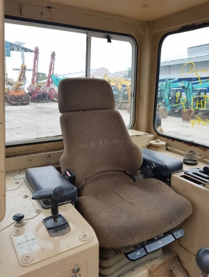 ถึงไทยแล้วครับ CAT D4H จากญี่ปุ่น ใช้งาน 4,900ชม.สวยๆ ช่วงล่างเต็ม ราคาไม่แพง 092-929-9942 ธีรเทพ