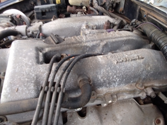 ขายเครื่องยนต์นิสสันSRฝาขาวหลังหักเกียร์ธรรมดา