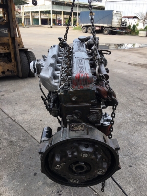 เครื่อง  nissan  pe6  220  แรง (พร้อมใบคุม)