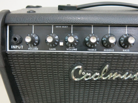 ตู้แอมป์กีต้า Coolmusic รุ่น Unique 25R มีเอฟเฟค Reverb มือสอง สภาพดี ตู้แอมป์กีต้า Coolmusic รุ่น Unique 25R มีเอฟเฟค Reverb มือสอง สภาพดี