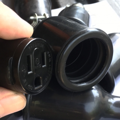 ปลั๊กตัวเมียกลางทาง  ชนิดยางกันน้ำ MEIKOSHA (Made in Japan)2P+E 125V 15A