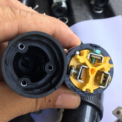 ปลั๊กตัวเมีย Cooper 2P+E 125V 15A