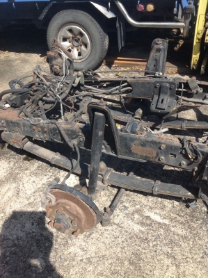 ขายด่วน !!! ชัชซี มิตซูบิชิ แคนเตอร์ 6 ล้อเล็ก สภาพดีครับ ขายด่วน !!! ชัชซี มิตซูบิชิ แคนเตอร์ 6 ล้อเล็ก สภาพดีครับ