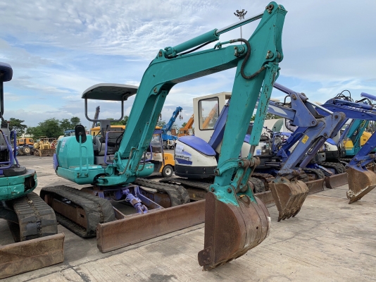 KOMATSU 40-7E ขนาดPC-40 รถเก่านอกมีเอกสารอินวอย☎️ติดต่อ 085-5632278 <ราคาต่อรองได้>