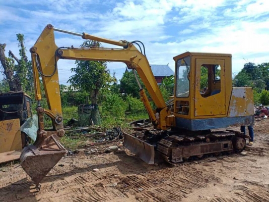 ขาย 165,000 MITSUBISHI  M40 -3 เครื่องดี ปั๊มแรง เอวดี ช่วงล่างไม่ค่อยสวย รถพร้อมใช้งาน เอกสารสัญญาซื้อขาย รถอยู่ มหาสารคาม 090-772-3710 090-772-3708