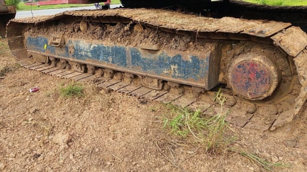 ขาย 465,000 แมคโครบูมยาว 18 ม. HYUNDAI 290 LC เครื่องดี ปั๊มแรง เอวมีขยับ ช่วงล่างสวย รถพร้อมใช้ เอกสารสัญญาซื้อขาย รถอยู่ ร้อยเอ็ด 090-772-3710 090-772-3708