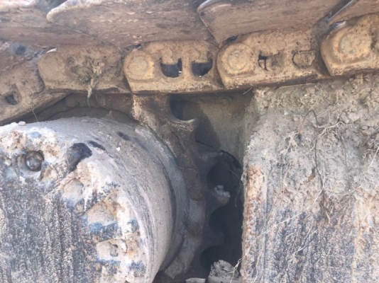 ขาย 530,000 KOMATSU pc 200-6 ไฟฟ้าครบ เครื่องดี ปั้มแรง เอวแน่น ช่วงล่างเต็ม รถสวยพร้อมใช้งาน เอกสารอินวอยท์ รถอยู่ ขอนแก่น 090-772-3710 090-772-3708