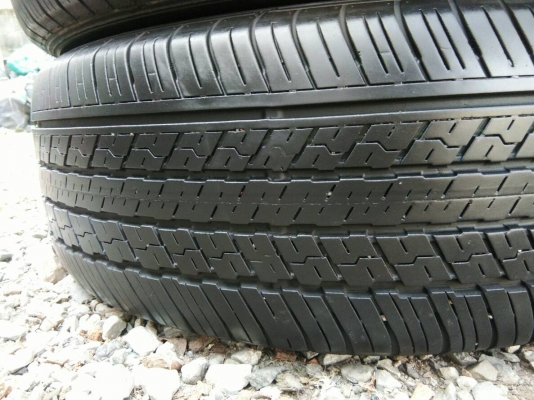 ขายยาง 225/65R17 DUNLOP ปี16 ดอกยางเต็มสวยไม่ร้าวไม่กินข้างใช้ได้อีกนาน ชุดละ 2000 บาท