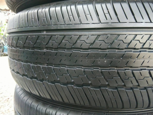 ขายยาง 225/65R17 DUNLOP ปี16 ดอกยางเต็มสวยไม่ร้าวไม่กินข้างใช้ได้อีกนาน ชุดละ 2000 บาท
