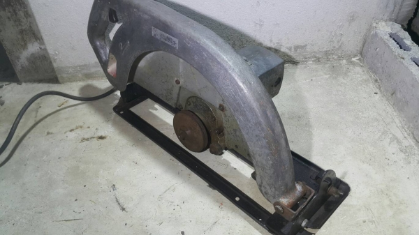 เลื่อยวงเดือน 16 นิ้ว makita5403 แท้ เลื่อยวงเดือน 16 นิ้ว makita5403 แท้