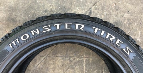 ยาง 265-50-20 Monster ปี 16 ดอกยางเต็มๆทุกเส้น ยาง 265-50-20 Monster ปี 16 ดอกยางเต็มๆทุกเส้น