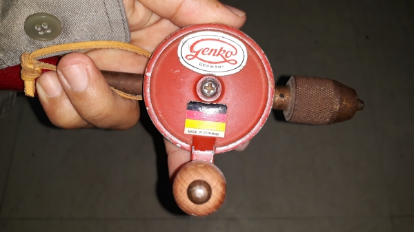 ขายสว่านมือเยอรมัน MADE IN GERMANY.ใหม่เก่าเก็บ1300บาท