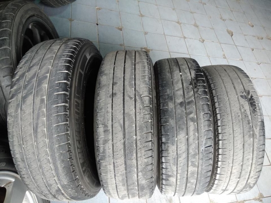 แม็กขอบ 15 พร้อมยางมิชลิน ใส่รถกระบะ รถตู้ 6 รู ราคาถูก