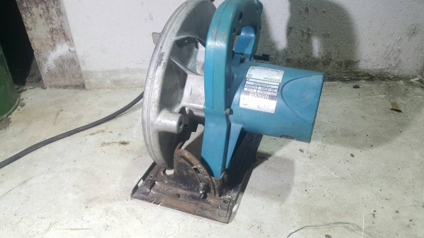 เลื่อยวงเดือน ขนาด 9 นิ้ว makita รุ่น n5900b แท้ เลื่อยวงเดือน ขนาด 9 นิ้ว makita รุ่น n5900b แท้