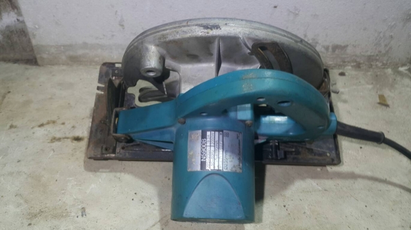 เลื่อยวงเดือน ขนาด 9 นิ้ว makita รุ่น n5900b แท้ เลื่อยวงเดือน ขนาด 9 นิ้ว makita รุ่น n5900b แท้