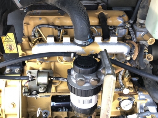 ขายรถขุด CAT 305SR คอลโทรลสั้น ปั้มนิ้ว นำเข้าเองจากญี่ปุ่น สภาพสวยพร้อมใช้ มีVDOการทำงานครับ