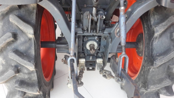 รถแทรกเตอร์มือสอง