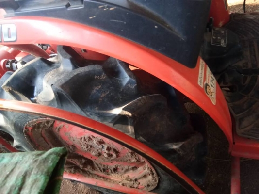 ฺB2420 ใช้งานน้อยมาก 600 ชม อุปกรณ์ 5 ชิ้น