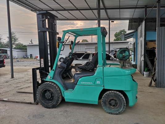 ฝากขายด่วนๆ รถยกมิตซูบิชิ 3.5 ตัน เสาสูง 4 เมตร เครื่องเบนซินติดแก๊ส เกียร์ออโต้