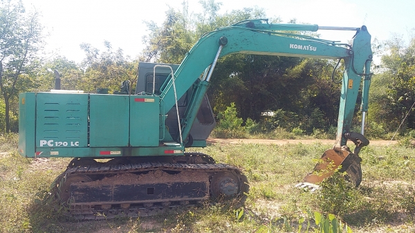 ขาย 285,000 KOMATSU pc 100-2 เครื่องดี ปั๊มแรง เอวแน่น ช่วงล่างดี รถพร้อมใช้ เอกสารซื้อขาย รถอยู่ ร้อยเอ็ด 090-772-3710 090-772-3708
