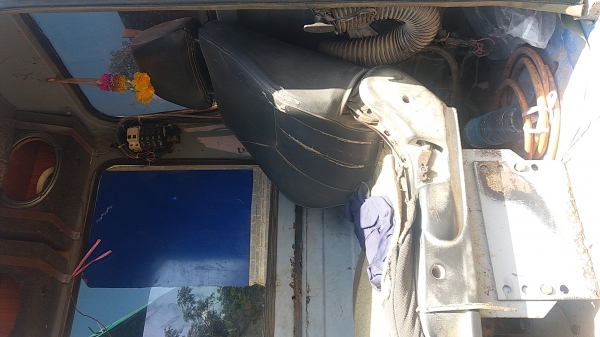 ขาย 285,000 KOMATSU pc 100-2 เครื่องดี ปั๊มแรง เอวแน่น ช่วงล่างดี รถพร้อมใช้ เอกสารซื้อขาย รถอยู่ ร้อยเอ็ด 090-772-3710 090-772-3708